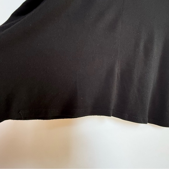 Black Slinky Minimalist Twist Top - Picture 9 of 11